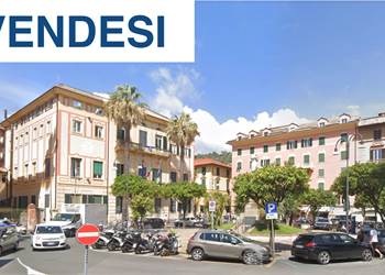 Centralissimo con posto auto