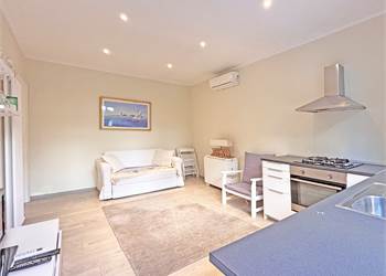 Centrale con Giardino